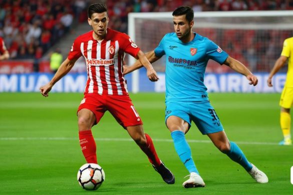 dos jugadors de futbol juguen a futbol en un camp amb una multitud mirant-los des de la grada i una pilota de futbol a l'aire, Anton Solomoukha, mitjans oficials, cartell, arabesc
